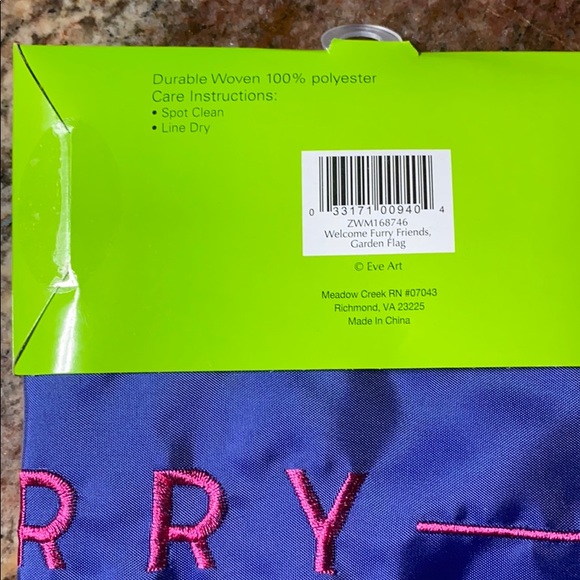 🐾WELCOME FURRY FRIENDS Garden or Wall Flag, NWT - Picture 12 of 14